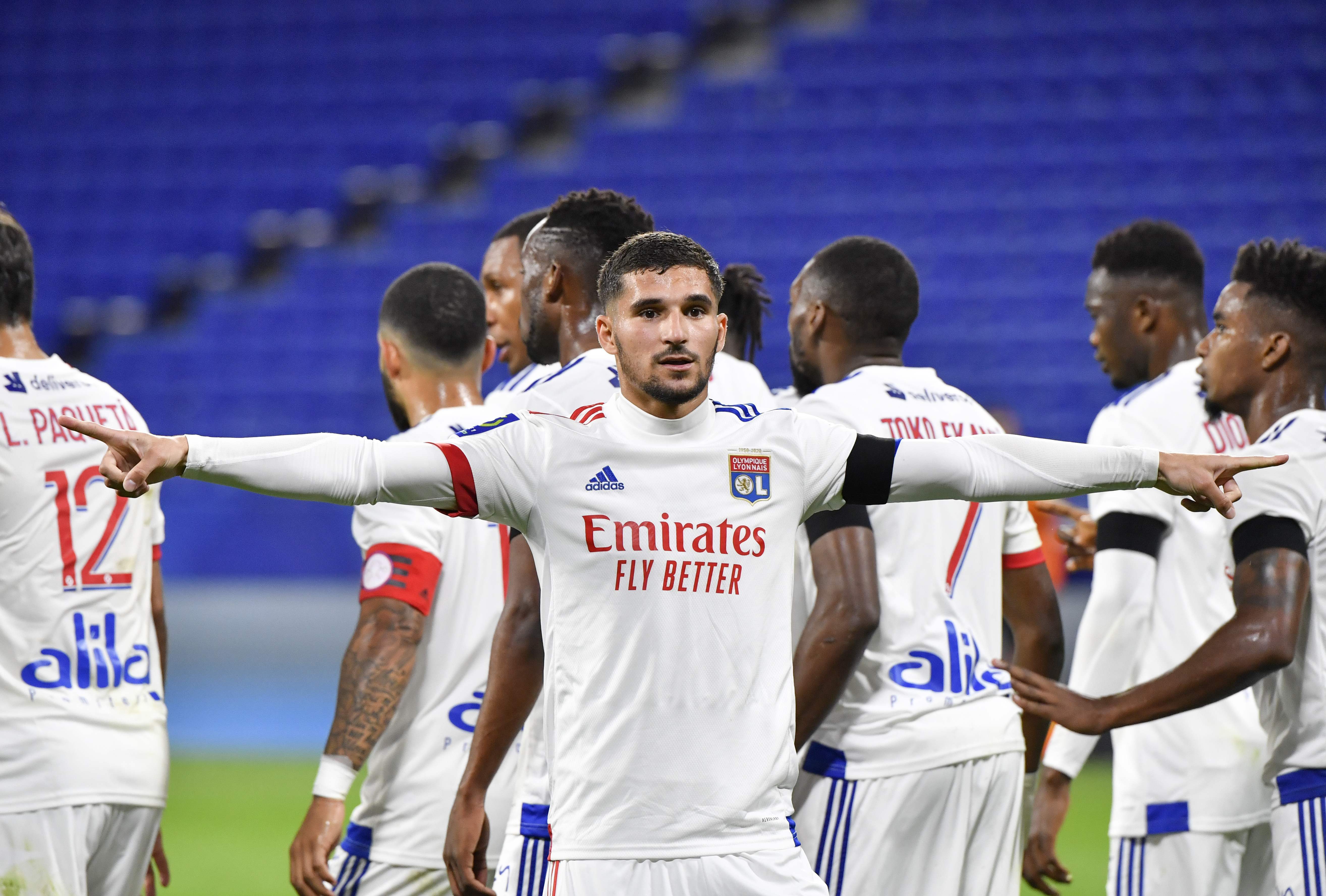 开云体育平台APP-包含里昂战平曼城，贝尔补时绝平足总杯的词条