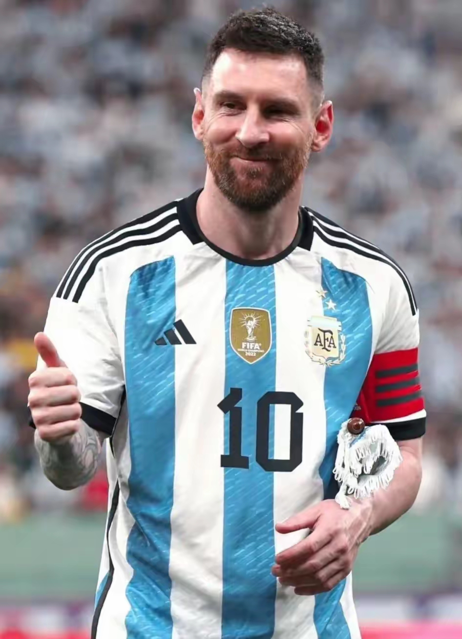 拜仁轻取利物浦，梅西补时绝平亚洲杯